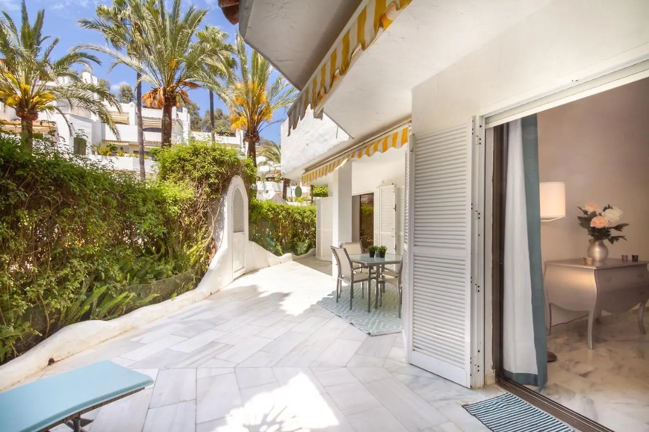 Marbella Banus Suites - Golden Beach Marbella Suite Apartment