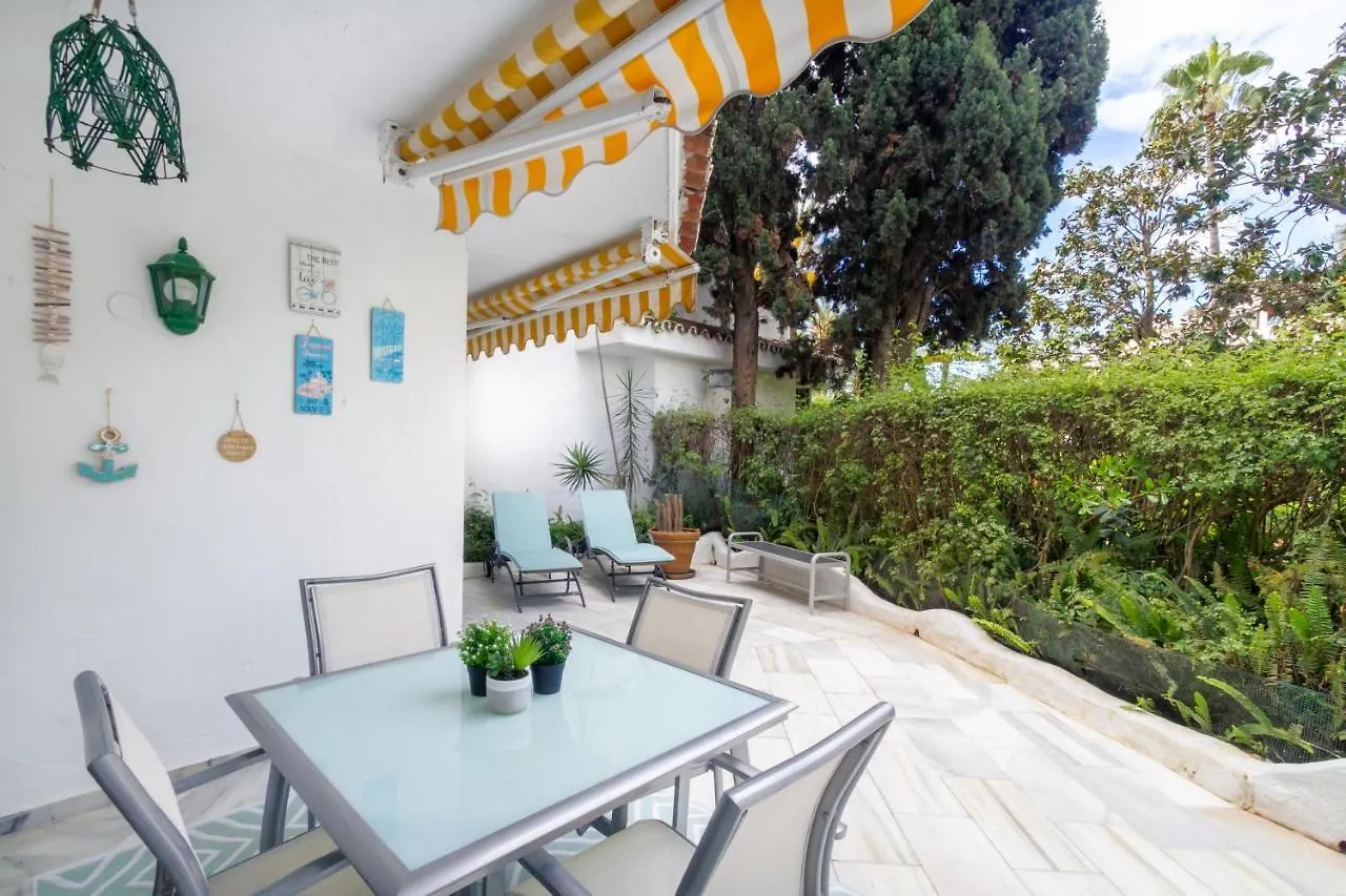 Marbella Banus Suites - Golden Beach Marbella Suite 0*,  Spain