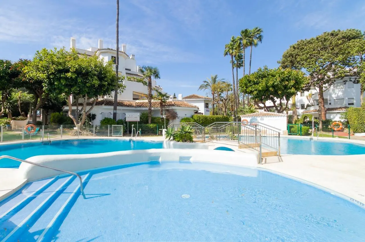 Marbella Banus Suites - Golden Beach Marbella Suite Apartment